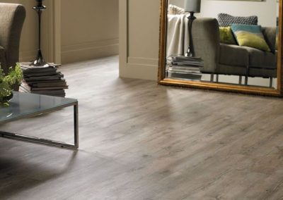 VGW82T Distressed Oak
